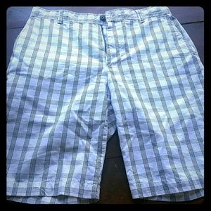 Men's Docker shorts size 32